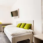 Anna - Duesseldorf - 호텔 3*