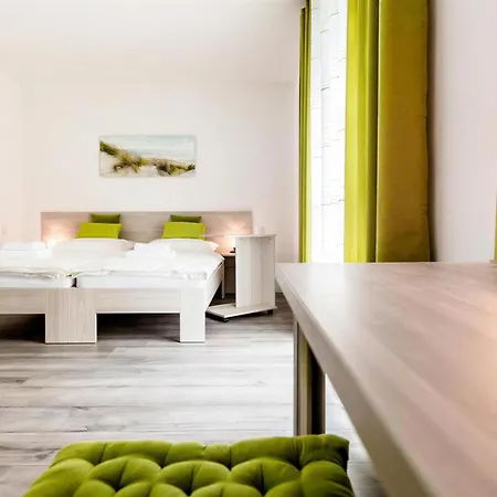 Anna - Duesseldorf - הילדן