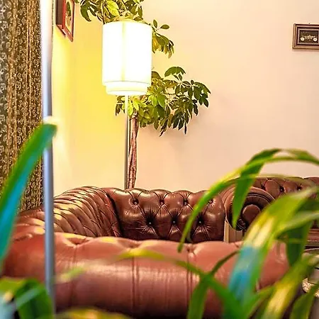 Anna - Duesseldorf - 3*