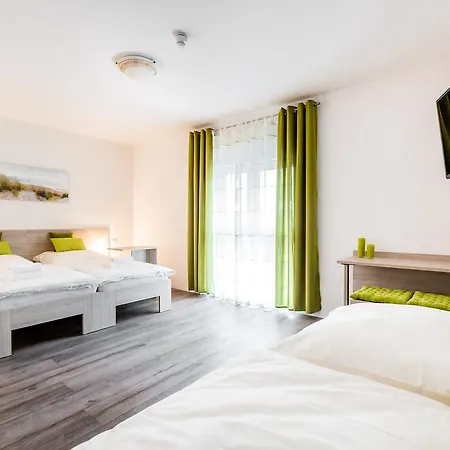 Anna - Duesseldorf - 3* 希尔登