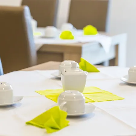 Anna - Duesseldorf -