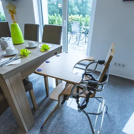 Anna - Duesseldorf - מלון