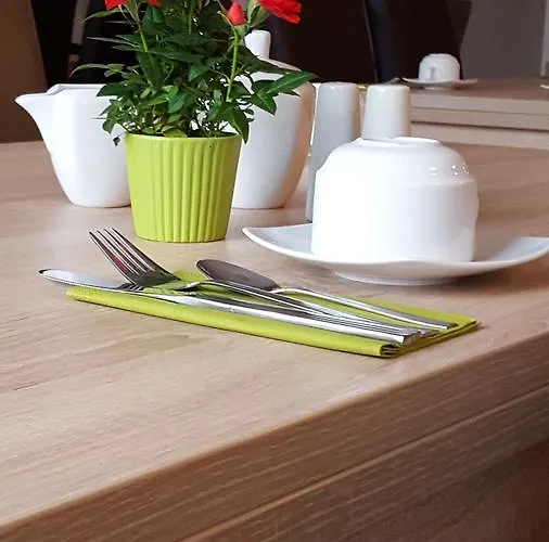 Anna - Duesseldorf - 3* Hilden